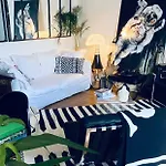 Appartement Parisien Chic Au Coeur De Paris !
